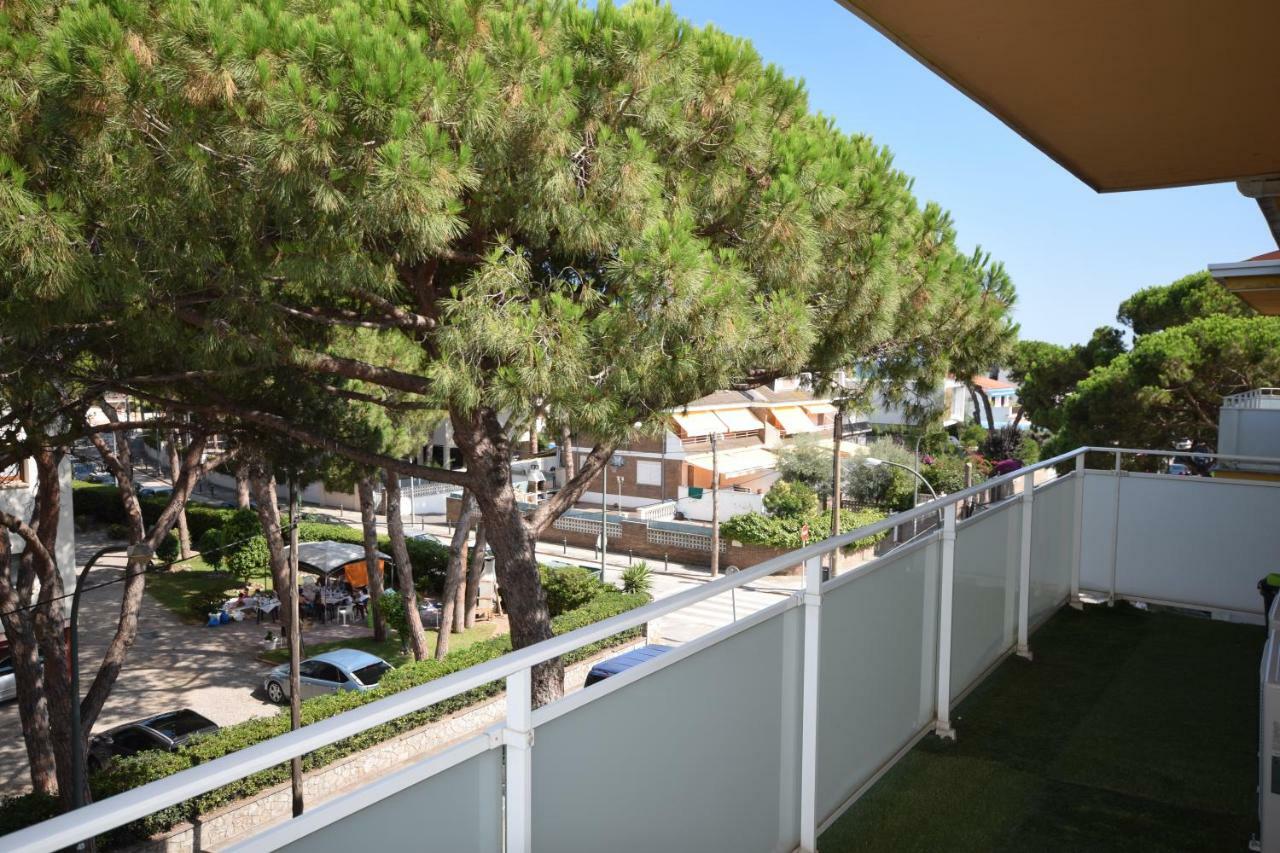 Castelldefels Playa Apartment Exterior photo